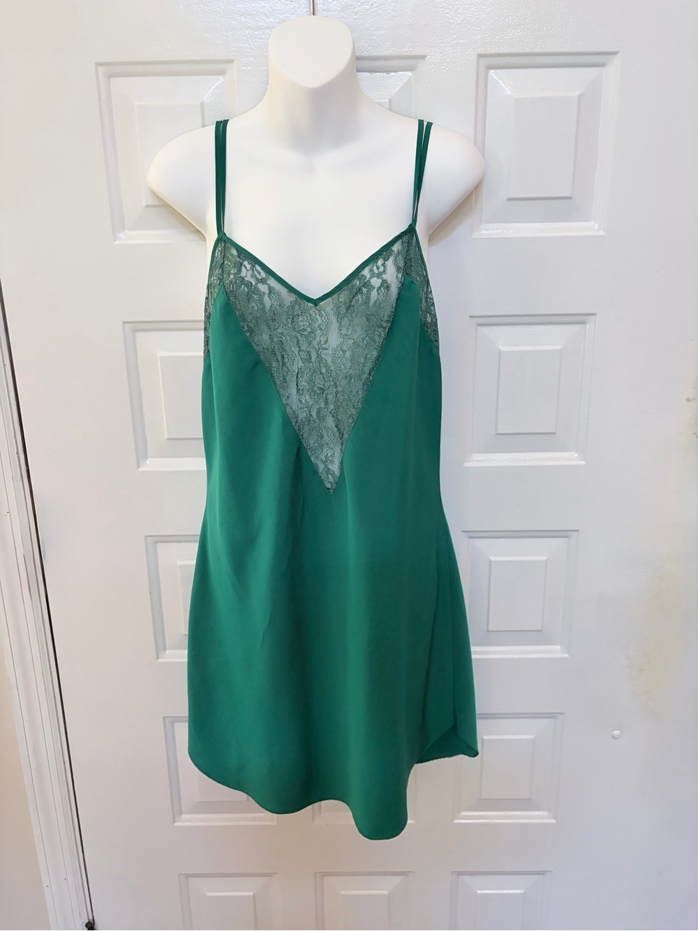Vintage Women Large Gold Label Victoria Secret Green lace chemise Slip On Dress